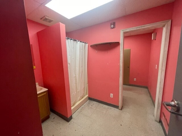 More Photos Of 4250 N State St, Salamanca Freestanding For Sale
