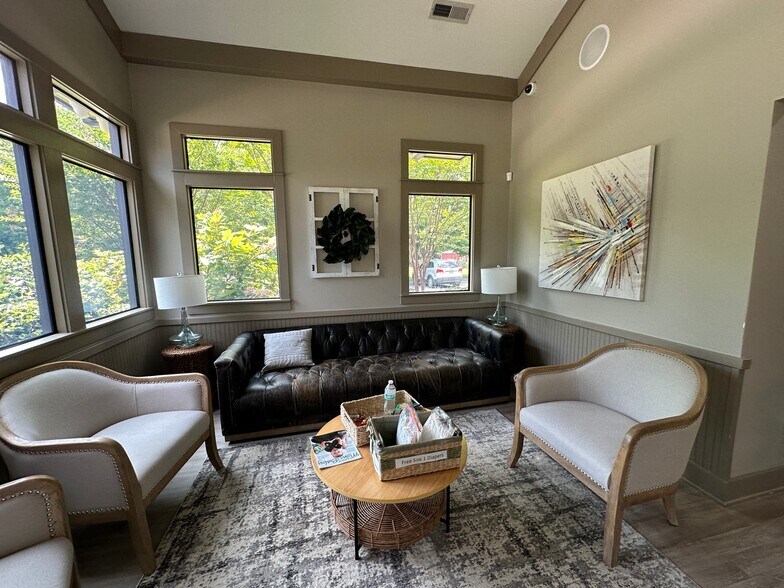 More Photos Of 1708 & 1710 Old Haywood Rd., Asheville Medical For Sale