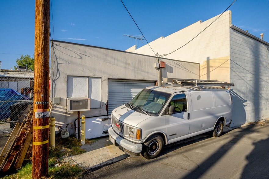 More Photos Of 2304-2306 Burbank blvd, Burbank Office Residential For Sale
