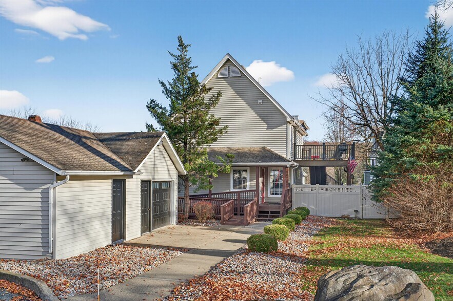 More Photos Of 531 Route 32, Highland Mills Office For Sale