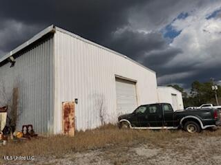 More Photos Of 5309 Industrial Rd, Pascagoula Warehouse For Sale