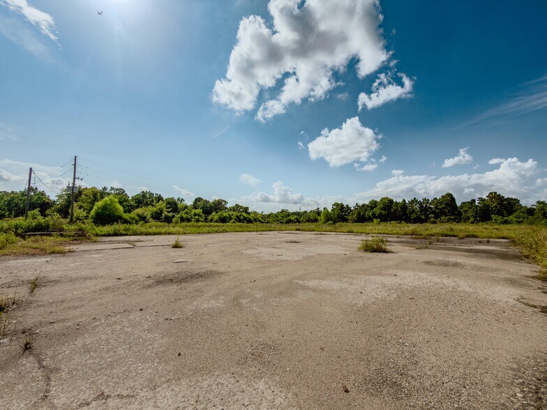 More Photos Of 12931 FM 1960, Huffman Land For Lease