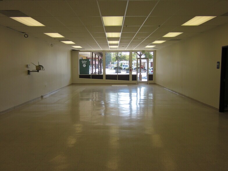 More Photos Of 625 Sebastopol Rd, Santa Rosa General Retail For Lease