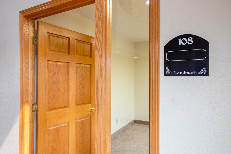 More Photos Of 1411 W Dakota Pkwy, Williston Office For Lease