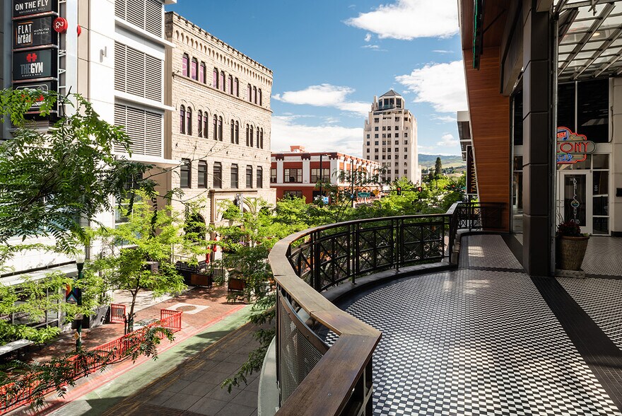 More Photos Of 100-160 8th Street, Boise Unknown For Lease