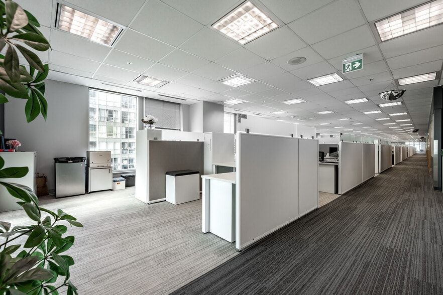 More Photos Of 1250 Boul René-Lévesque O, Montréal Office Residential For Lease
