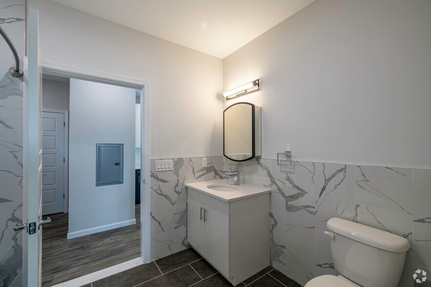 More Photos Of 313-315 Lake St, Newark Apartments For Sale