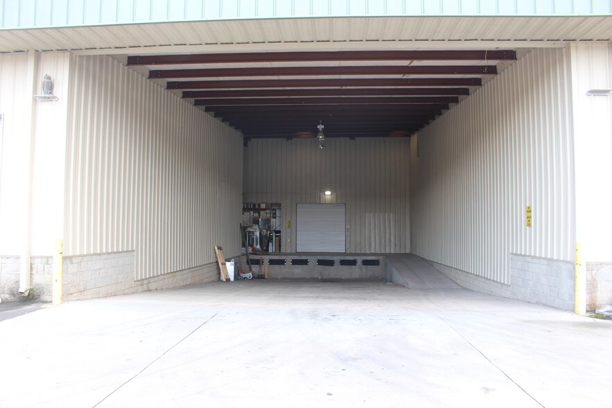 More Photos Of 2917 Riverwest Dr, Augusta Industrial For Lease