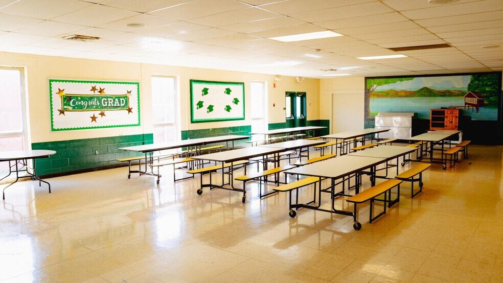 More Photos Of 339 W Church St, Jasper Schools For Sale