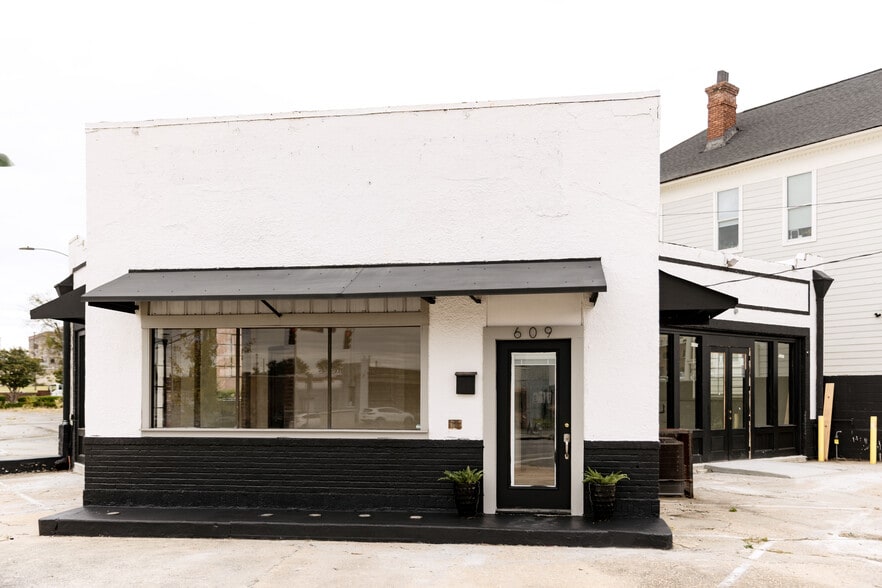 More Photos Of 609 2nd, Macon-Bibb General Retail For Lease