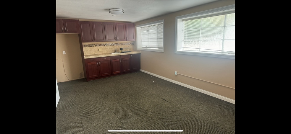 More Photos Of 8939 La Mesa Blvd, La Mesa Medical For Lease