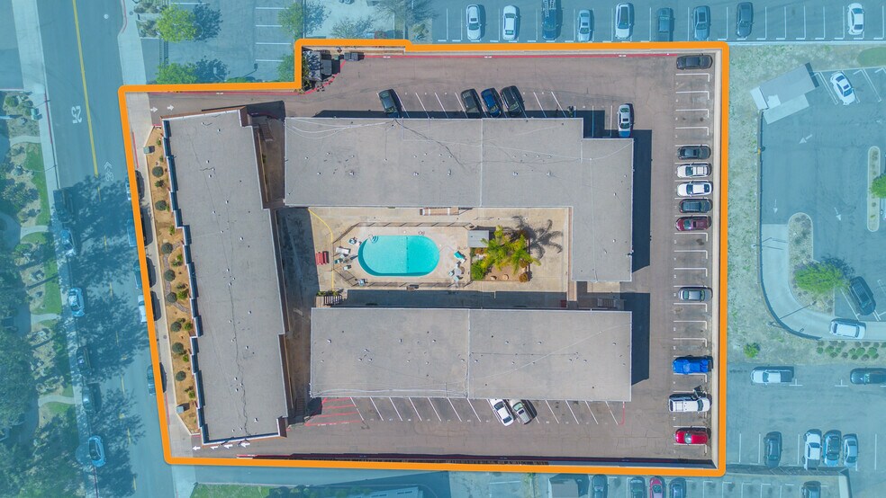 More Photos Of 12430 Oak Knoll Rd, Poway Apartments For Sale