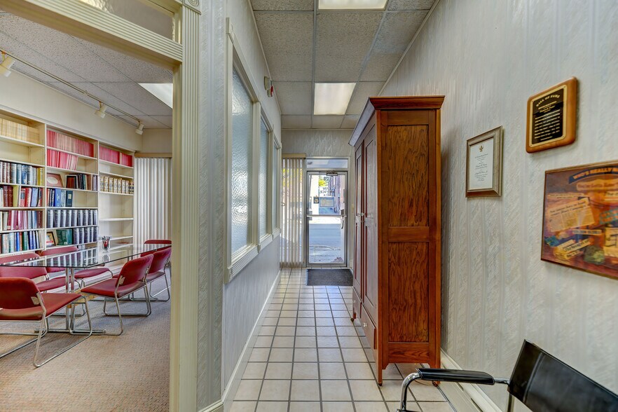 More Photos Of 128 W Main St, Bloomsburg Storefront Retail Residential For Lease