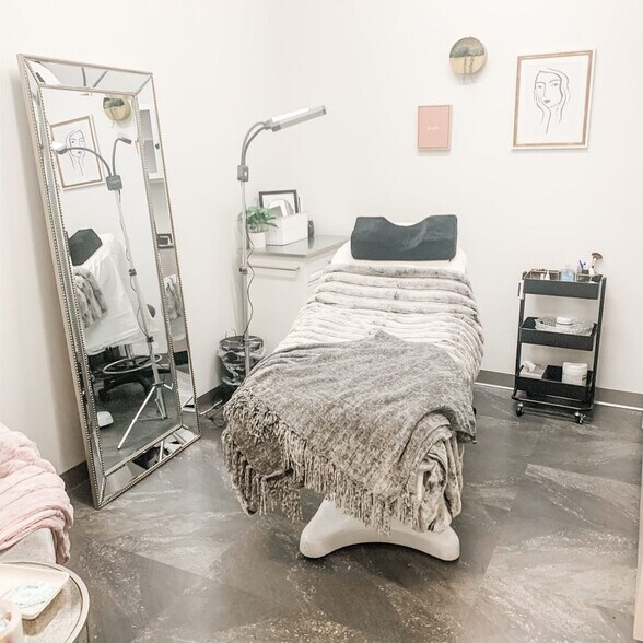 More Photos Of 385 Crossing Dr, Lafayette Unknown For Lease