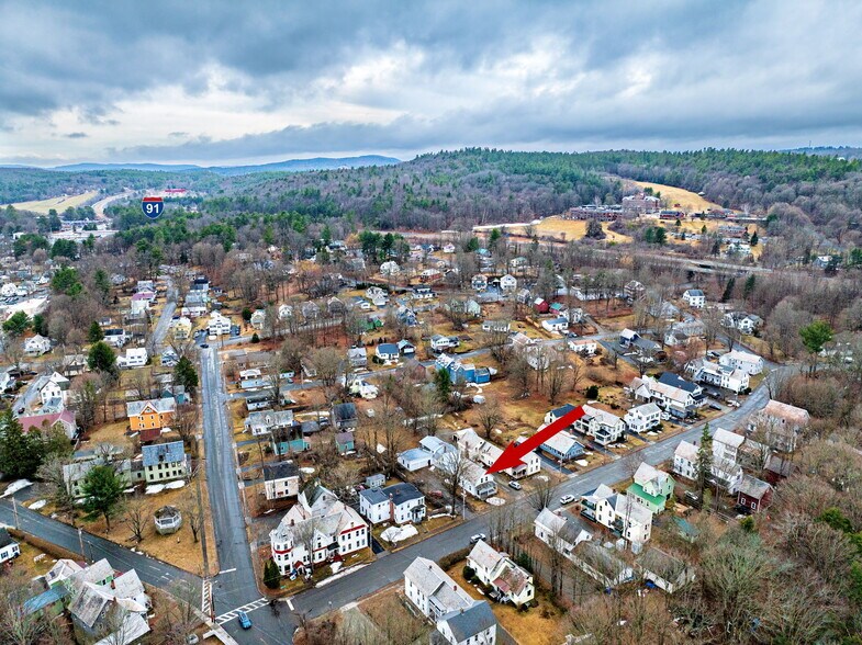 More Photos Of 22 Chestnut St, Brattleboro Apartments For Sale