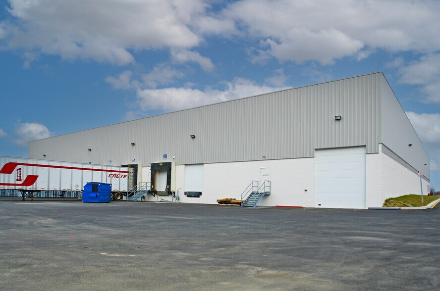 More Photos Of 311 Carroll Dr, New Castle Warehouse For Lease