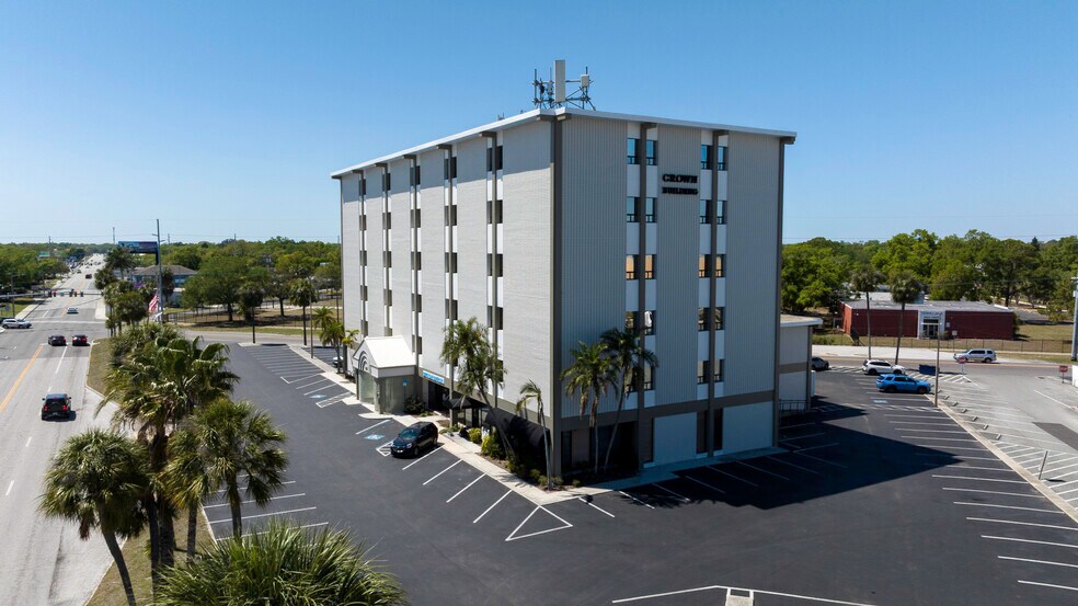 More Photos Of 3825 Henderson Blvd, Tampa Office For Lease
