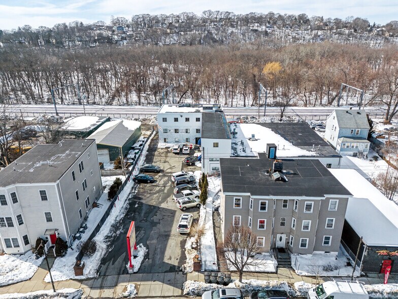 More Photos Of 204 Providence St, Hyde Park Industrial For Lease