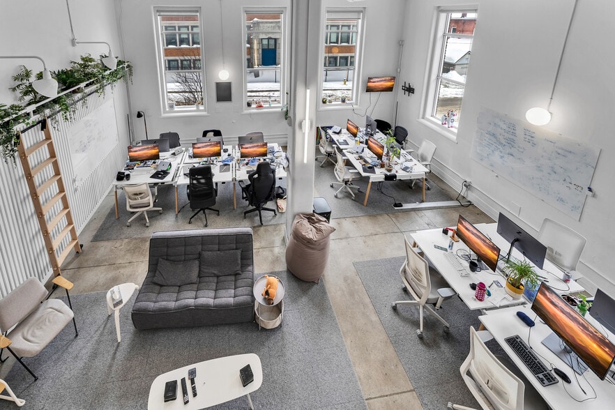 More Photos Of 43-45 Eccles St, Ottawa Office For Sale