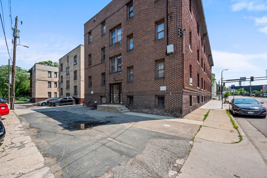 More Photos Of , Minneapolis Multifamily For Sale