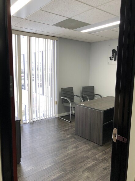 More Photos Of 2815 Camino del Rio S, San Diego Office For Sale