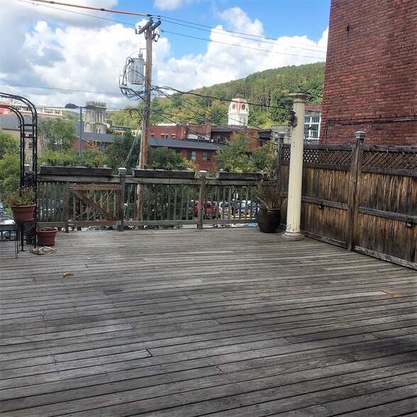 More Photos Of 43-45 State St, Montpelier Storefront Retail Office For Lease