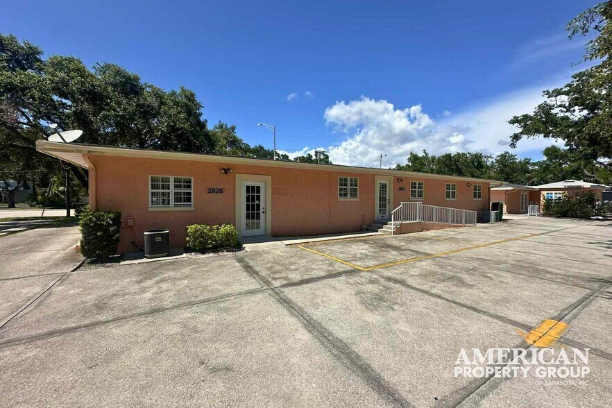 More Photos Of 2840 Proctor Rd, Sarasota Unknown For Lease