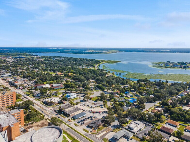 More Photos Of 1231 Lakeland Hills Blvd, Lakeland Freestanding For Sale