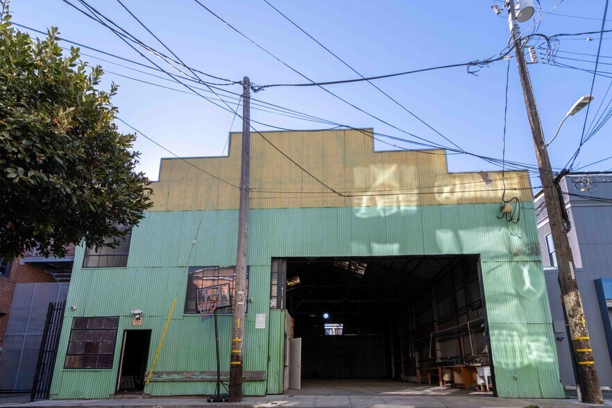 More Photos Of 50 Juniper St, San Francisco Warehouse For Sale