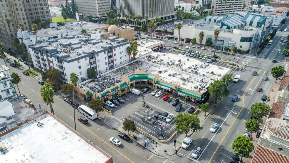 More Photos Of 3450 W 6th St, Los Angeles Restaurant For Lease
