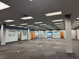 More Photos Of 439 Oak St, Garden City Warehouse For Lease