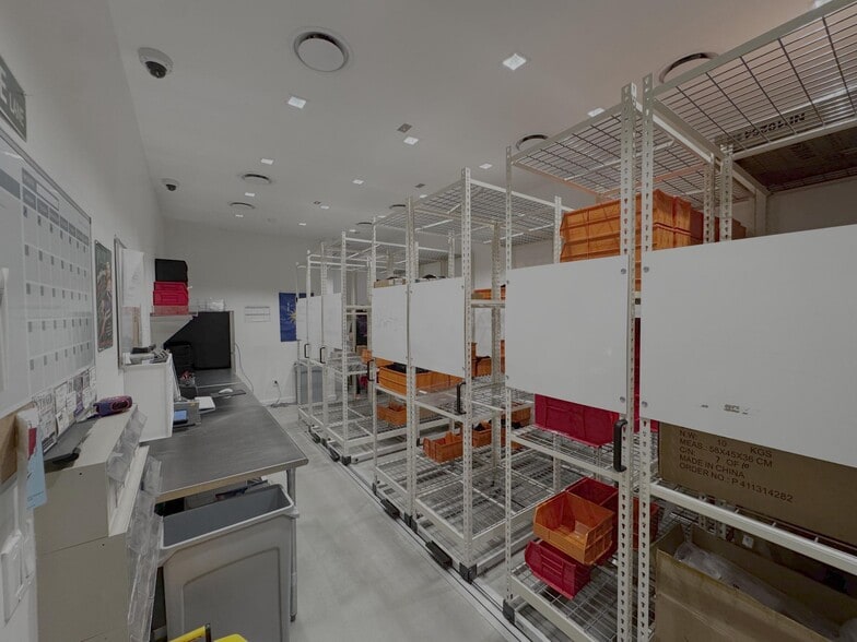 More Photos Of 130 Duval St, Key West General Retail For Lease