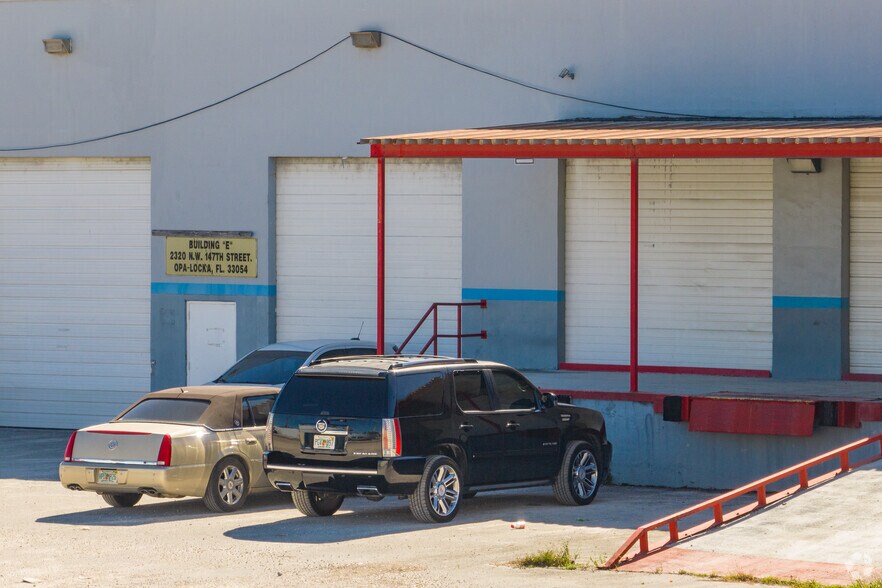 More Photos Of 2320 NW 147th St, Opa-locka Warehouse For Lease