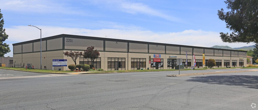 More Photos Of 2201 Harbor St, Pittsburg Warehouse For Lease