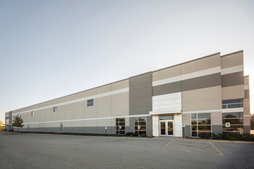 Primary Photo Of 16235 W Beloit Rd, New Berlin Warehouse For Lease