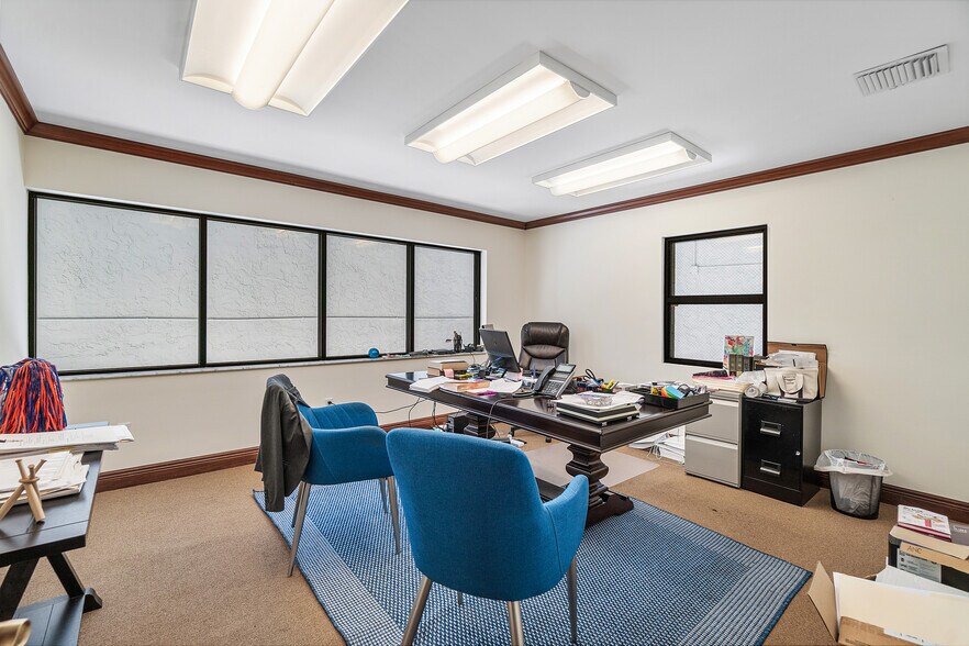 More Photos Of 112-120 N US Highway 1, Jupiter Medical For Sale