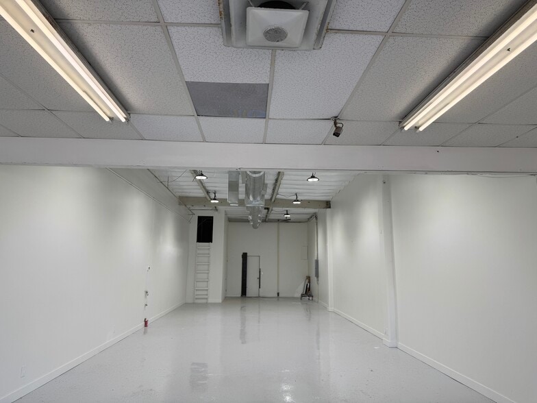 More Photos Of 4516-4550 E Chapman Ave, Orange Unknown For Lease