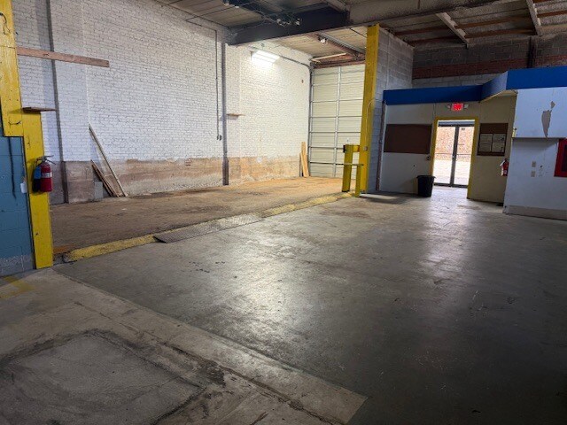 More Photos Of 47 Maple Ave, Flemington Light Manufacturing For Lease