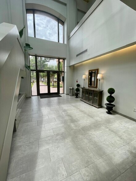 More Photos Of 6602 Abercorn St, Savannah Office For Lease