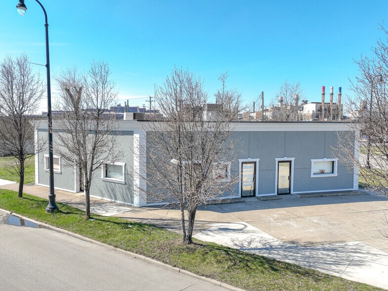 More Photos Of 10306 Dix, Dearborn Office For Sale