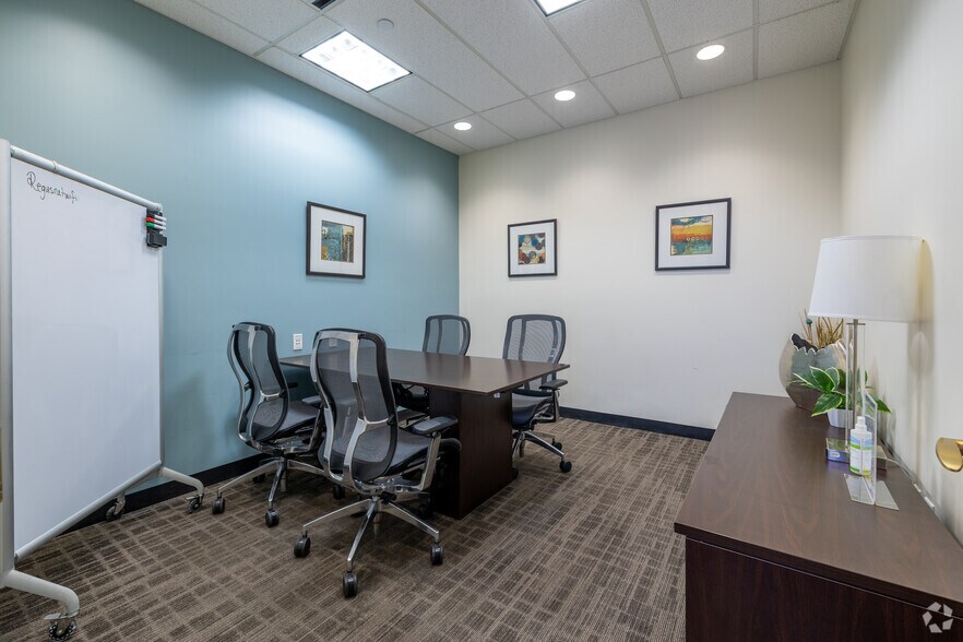 More Photos Of 1 S Church Ave, Tucson Coworking Space