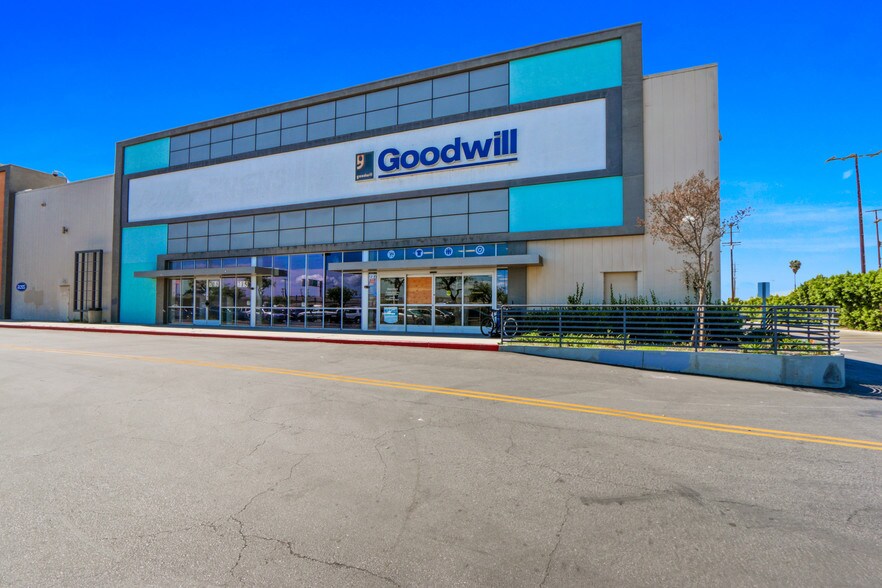 More Photos Of 611 Redondo Beach Blvd, Gardena Unknown For Lease