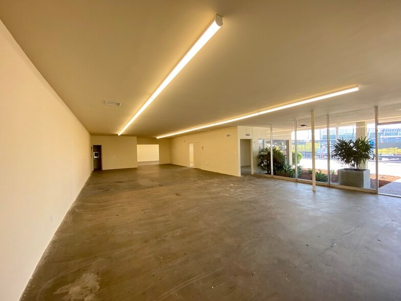 More Photos Of 9152 Rosecrans Ave, Bellflower Warehouse For Lease