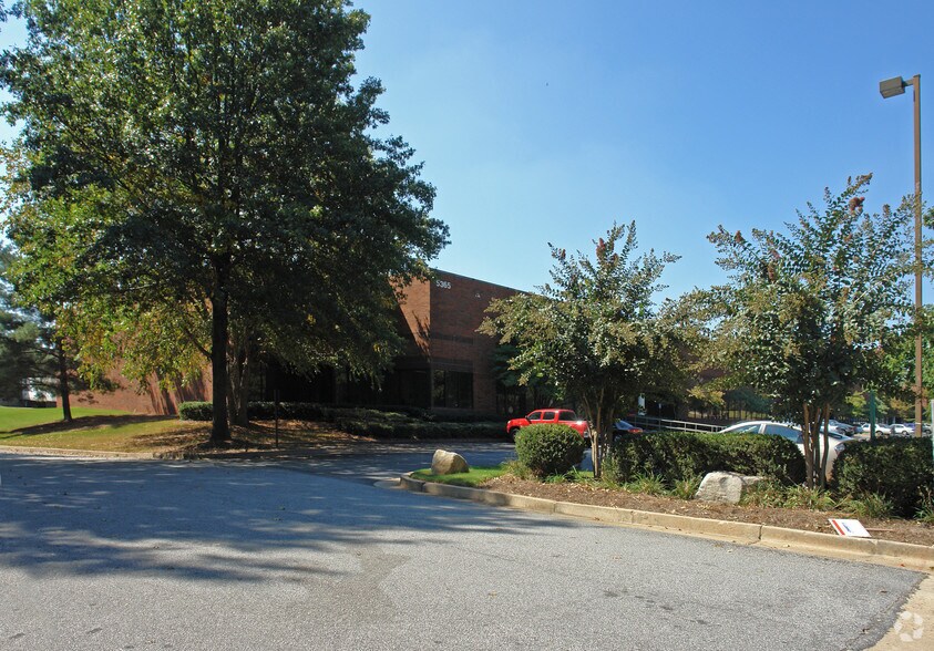 More Photos Of 5365 Dividend Dr, Decatur Distribution For Lease