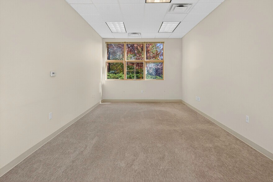More Photos Of 88 Inverness Cir E, Englewood Office For Sale