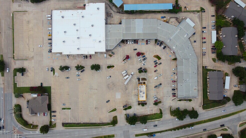 More Photos Of 2760 E Trinity Mills Rd, Carrollton Unknown For Lease