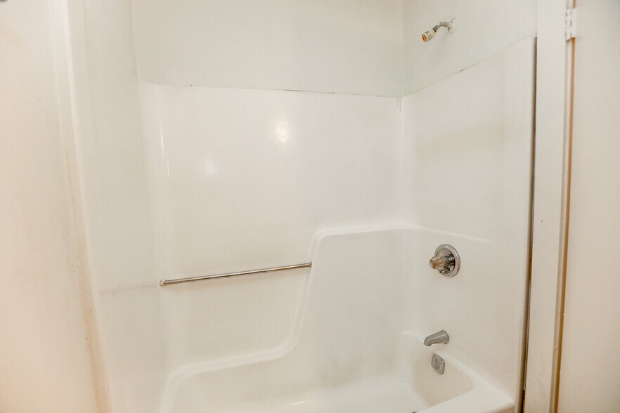 More Photos Of 3514-3528 South St, Portsmouth Apartments For Sale