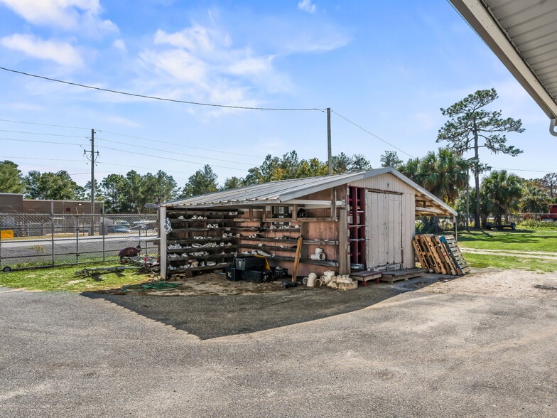 More Photos Of 9594 SE Maricamp Rd, Ocala Auto Repair For Sale