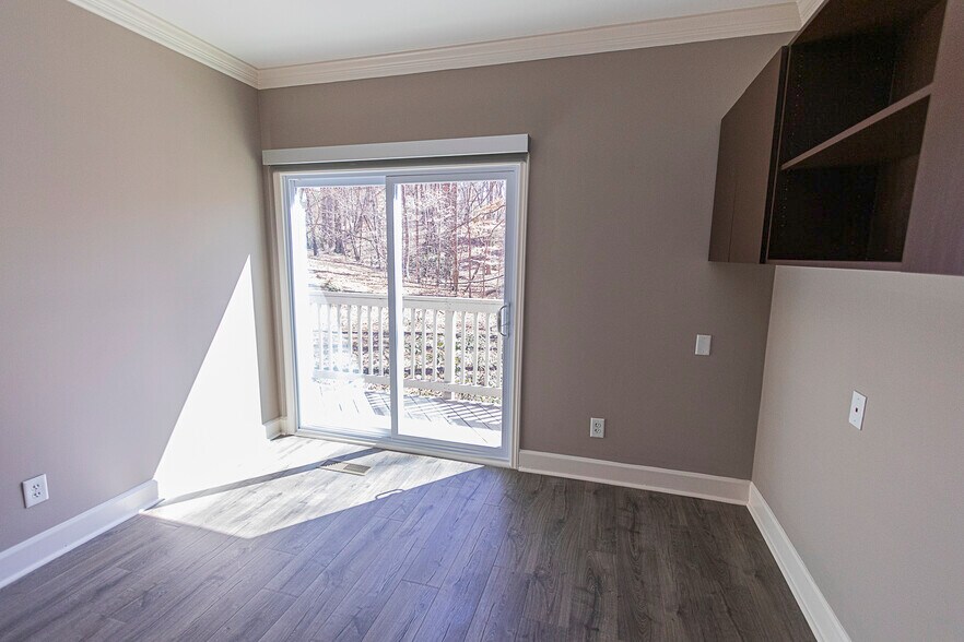 More Photos Of 5501 McNeely Dr, Raleigh Medical For Lease