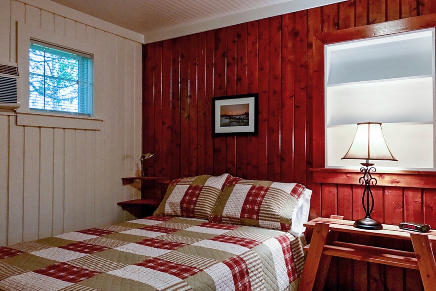 More Photos Of 11481 Main St, Honor Hotel For Sale